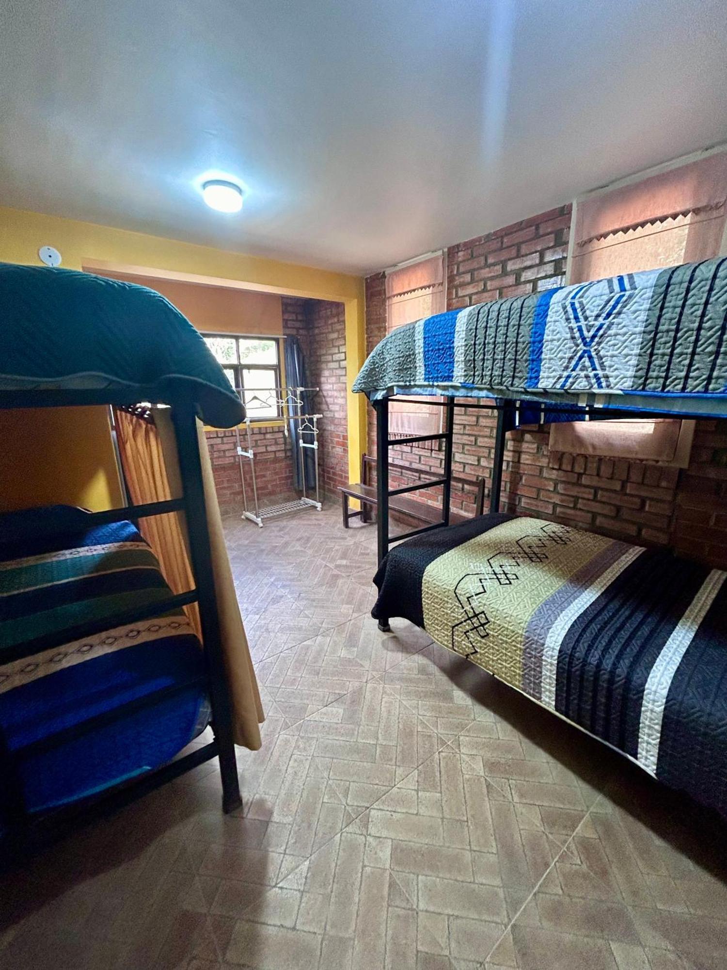 Villa Camila Hostel Coroico Zimmer foto