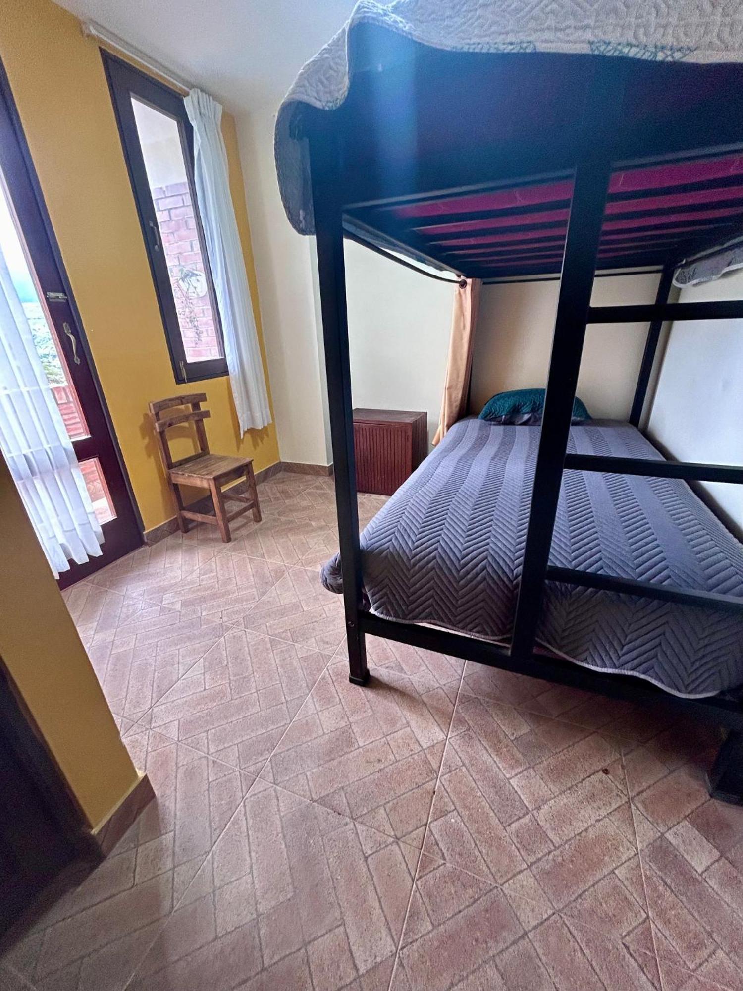 Villa Camila Hostel Coroico Zimmer foto