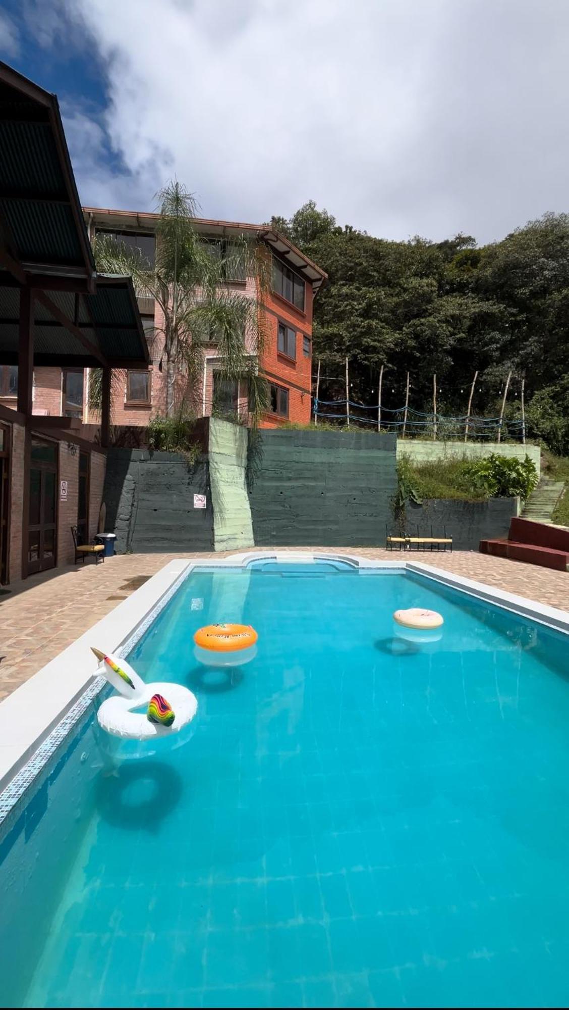 Villa Camila Hostel Coroico Exterior foto